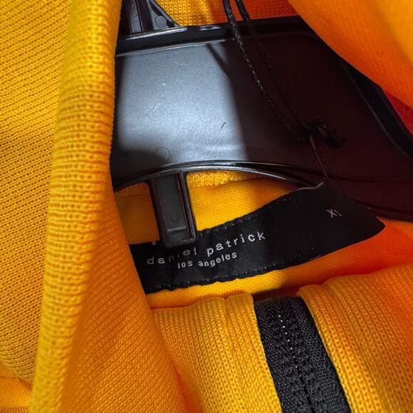 Daniel Patrick Men's XS/S NWT BNWT AW18 Track Yellow Black Jacket - Picture 4 of 7